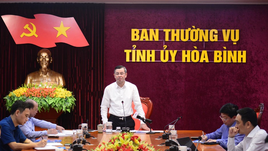 &amp;Ocirc;ng Ng&amp;ocirc; Văn Tuấn, Ủy vi&amp;ecirc;n BCH T.Ư Đảng, B&amp;iacute; thư Tỉnh ủy H&amp;ograve;a B&amp;igrave;nh ph&amp;aacute;t biểu kết luận buổi l&amp;agrave;m việc.