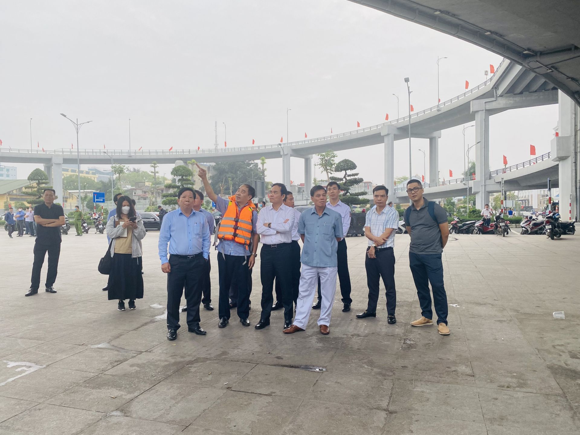 B&amp;iacute; thư Th&amp;agrave;nh uỷ Trần Lưu Quang, Chủ tịch UBND th&amp;agrave;nh phố Nguyễn Văn T&amp;ugrave;ng đ&amp;atilde; trực tiếp chỉ đạo việc khắc phục sự cố