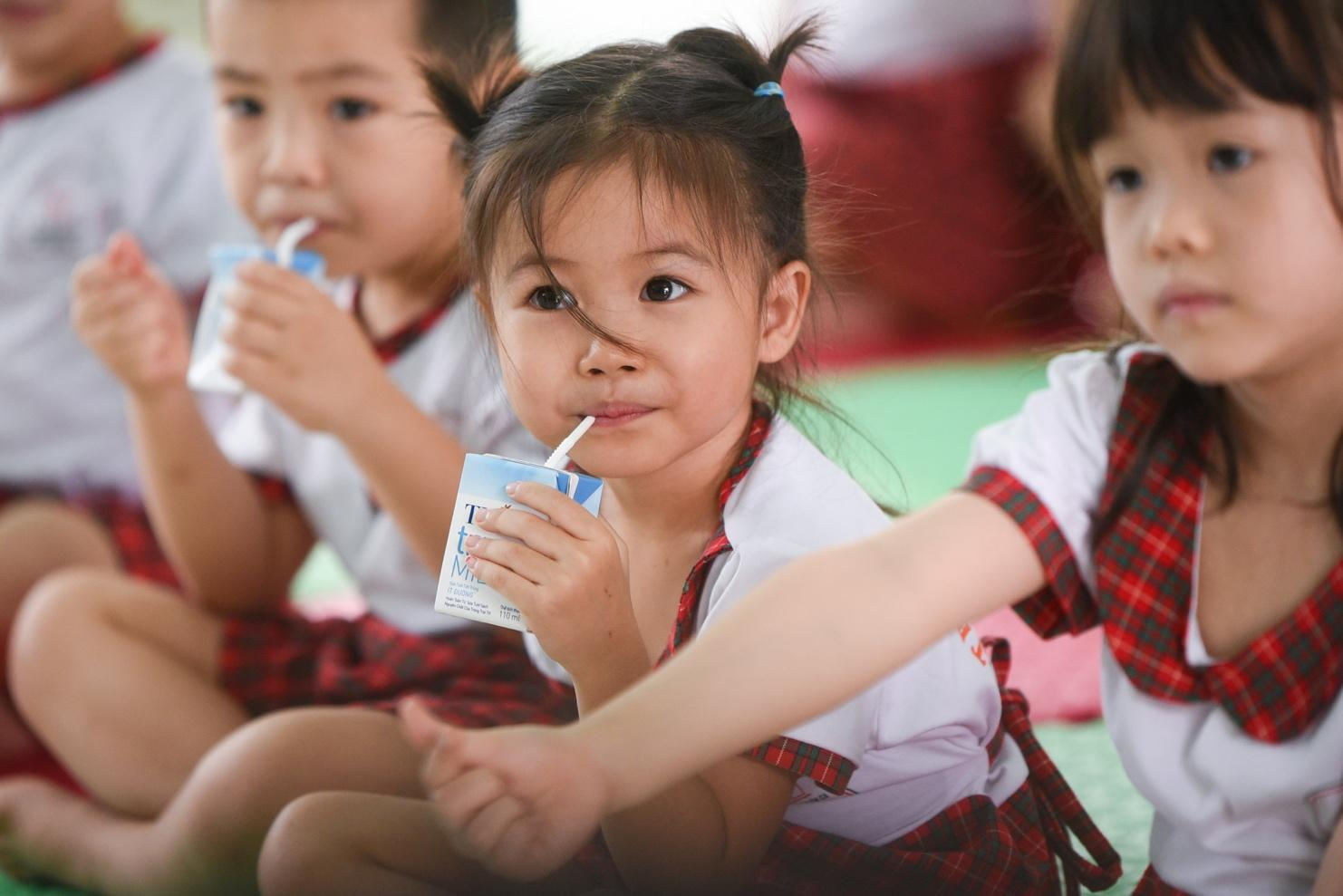 Ti&amp;ecirc;n phong trong lĩnh vực sức khỏe học đường, Tập đo&amp;agrave;n TH g&amp;oacute;p phần tạo dựng thế hệ v&amp;agrave;ng, n&amp;acirc;ng tầm v&amp;oacute;c Việt
