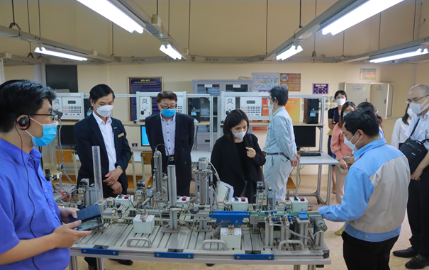 Đo&amp;agrave;n Doanh nghiệp Nhật Bản thăm quan tại Xưởng thực h&amp;agrave;nh nghề Điện tử C&amp;ocirc;ng nghiệp