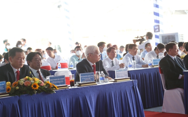 C&amp;aacute;c Đại biểu tham dự buổi Lễ động thổ dự &amp;aacute;n BOT N&amp;acirc;ng cấp, mở rộng QL13 - tỉnh B&amp;igrave;nh Dương