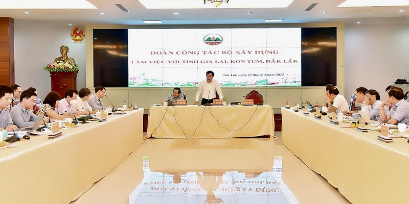 Đo&amp;agrave;n c&amp;ocirc;ng t&amp;aacute;c của Bộ X&amp;acirc;y dựng do Thứ trưởng L&amp;ecirc; Quang H&amp;ugrave;ng chủ tr&amp;igrave; l&amp;agrave;m việc với c&amp;aacute;c tỉnh Gia Lai, Kon Tum, Đắk Lắk