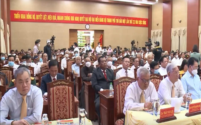 C&amp;aacute;c đại biểu tham gia buổi lễ