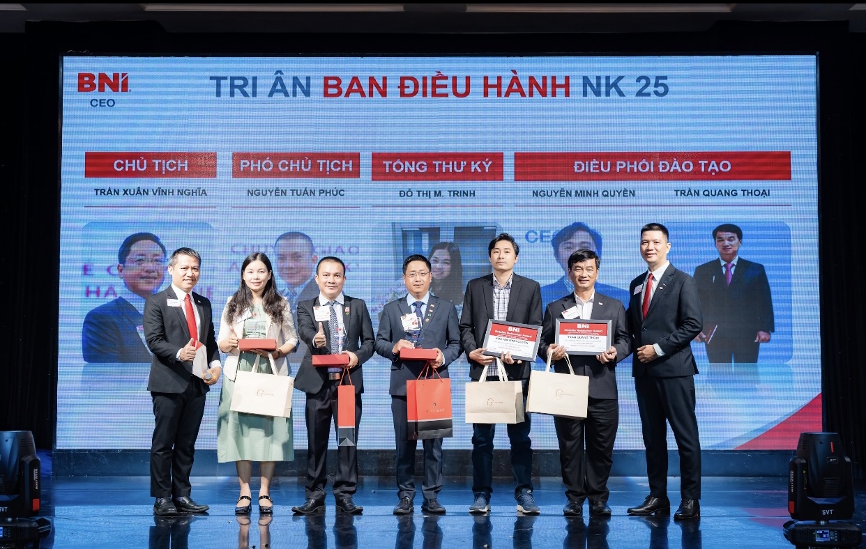 Tri &amp;acirc;n Ban điều h&amp;agrave;nh nhiệm kỳ 25