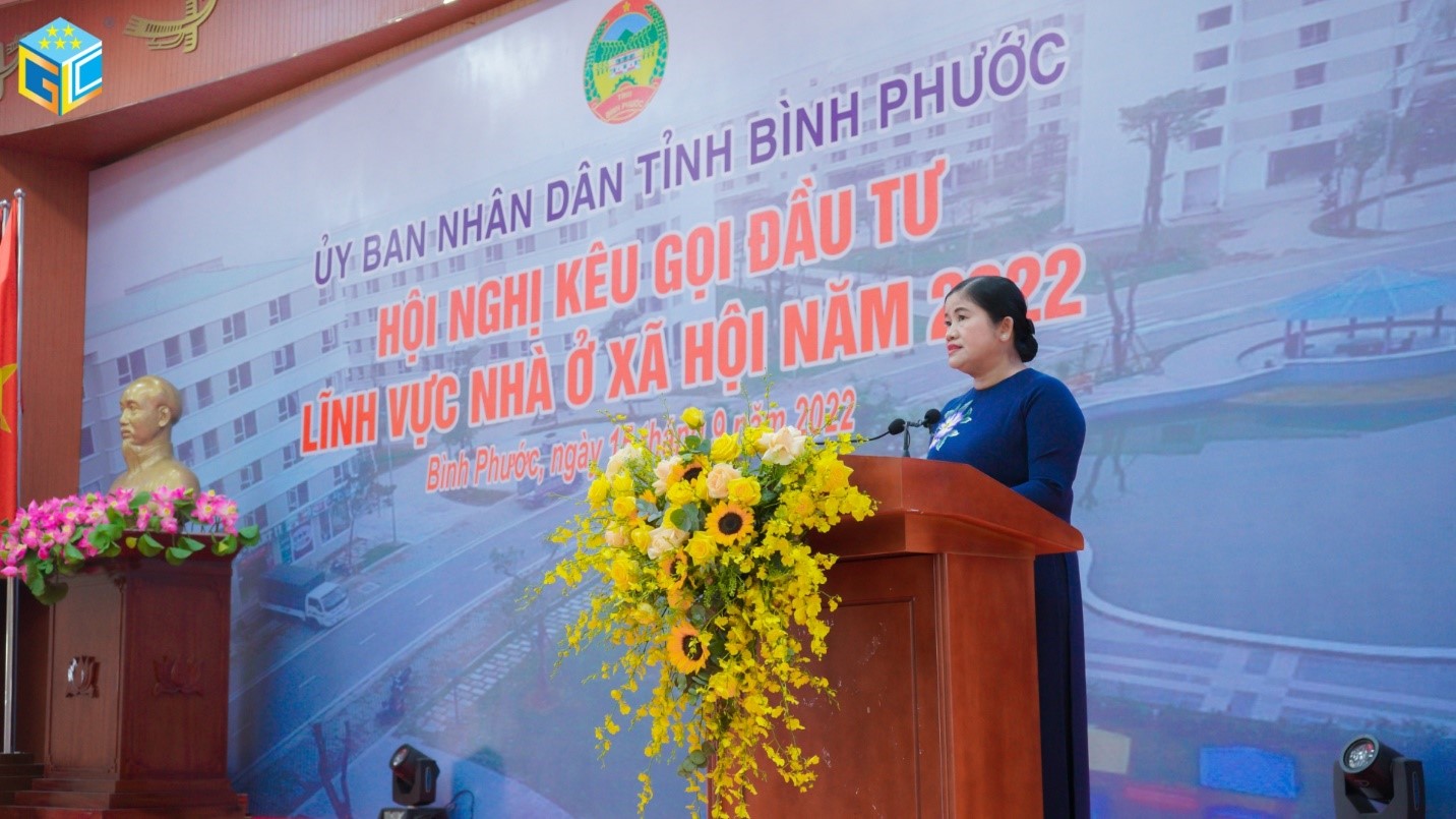 B&amp;agrave; Trương Tuệ Hiền - Chủ tịch tỉnh B&amp;igrave;nh Phươc ph&amp;aacute;t biểu tại hội nghị