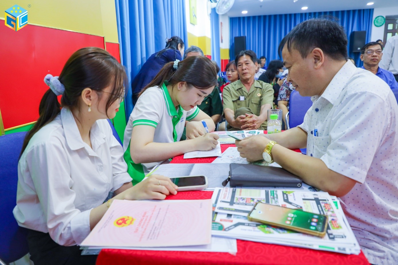 Ph&amp;aacute;p l&amp;yacute; v&amp;agrave; th&amp;ocirc;ng tin lu&amp;ocirc;n l&amp;agrave; ưu ti&amp;ecirc;n h&amp;agrave;ng đầu cho kh&amp;aacute;ch h&amp;agrave;ng