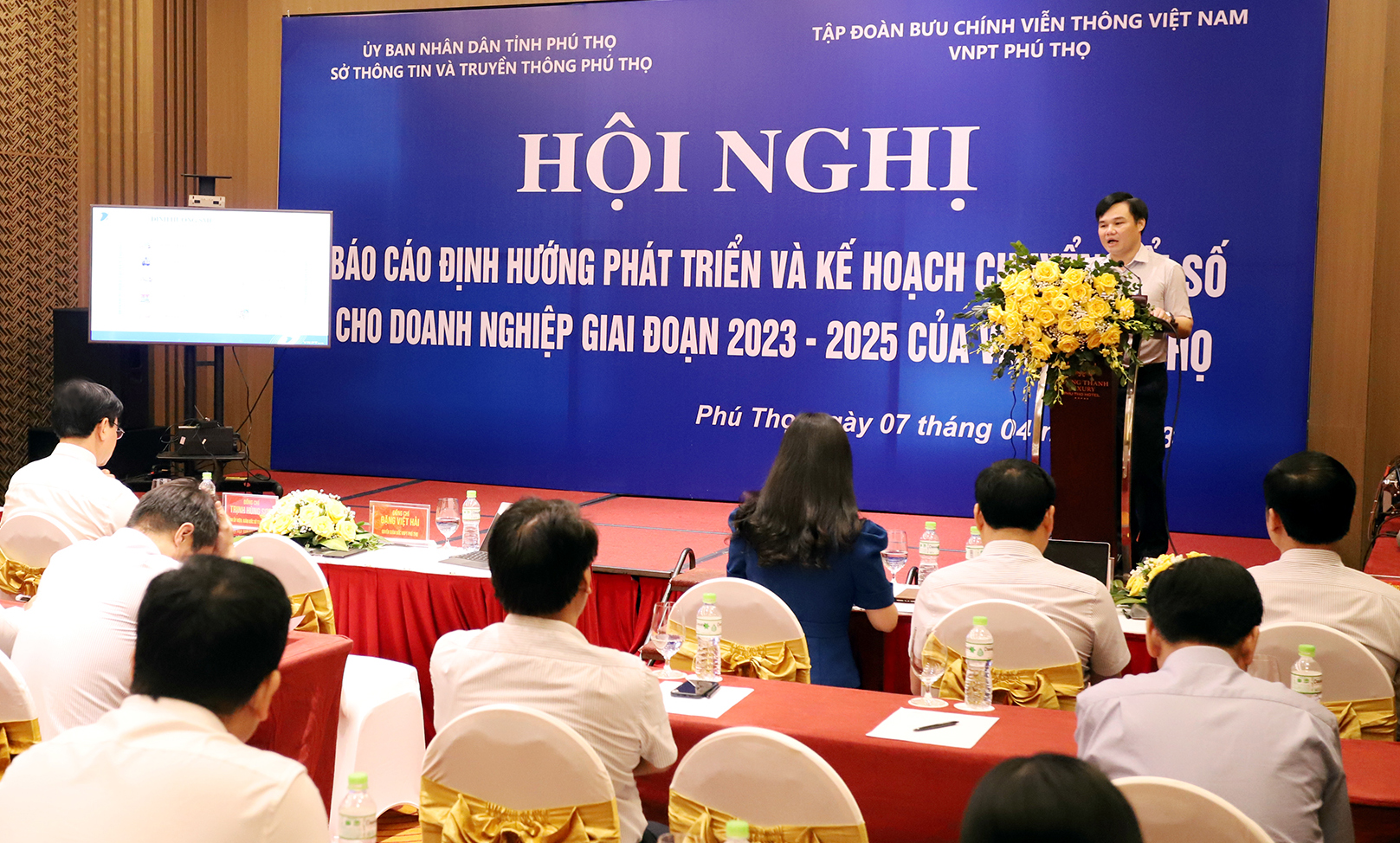Quang cảnh hội nghị