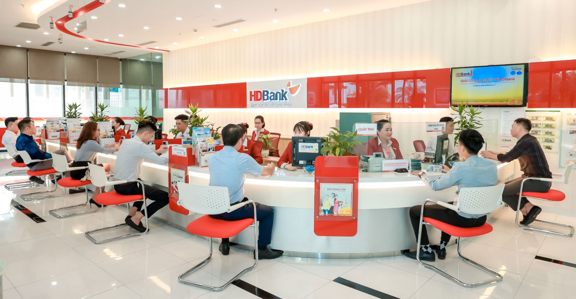 HDBank th&amp;ocirc;ng qua kế hoạch r&amp;oacute;t vốn mua một c&amp;ocirc;ng ty chứng kho&amp;aacute;n