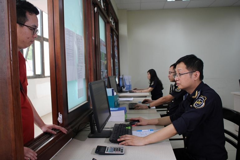 Ảnh minh họaHoạt động nghiệp vụ tại Chi cục Hải quan cửa khẩu Cha Lo, Cục Hải quan Quảng B&amp;igrave;nh. Ảnh: Quang H&amp;ugrave;ng