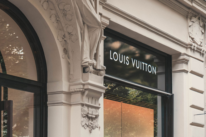 LVMH v&amp;agrave; Hermes tăng trưởng mạnh nhờ thị trường Trung Quốc
