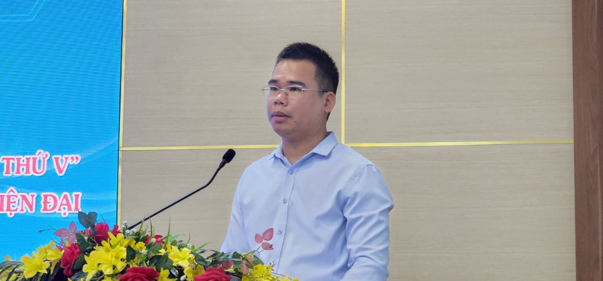 Lương Quang Ph&amp;uacute;, Ph&amp;oacute; Trưởng Ph&amp;ograve;ng B&amp;aacute;o ch&amp;iacute; - Xuất bản, Sở Th&amp;ocirc;ng tin &amp;amp; truyền th&amp;ocirc;ng th&amp;agrave;nh phố ph&amp;aacute;t biểu &amp;yacute; kiến