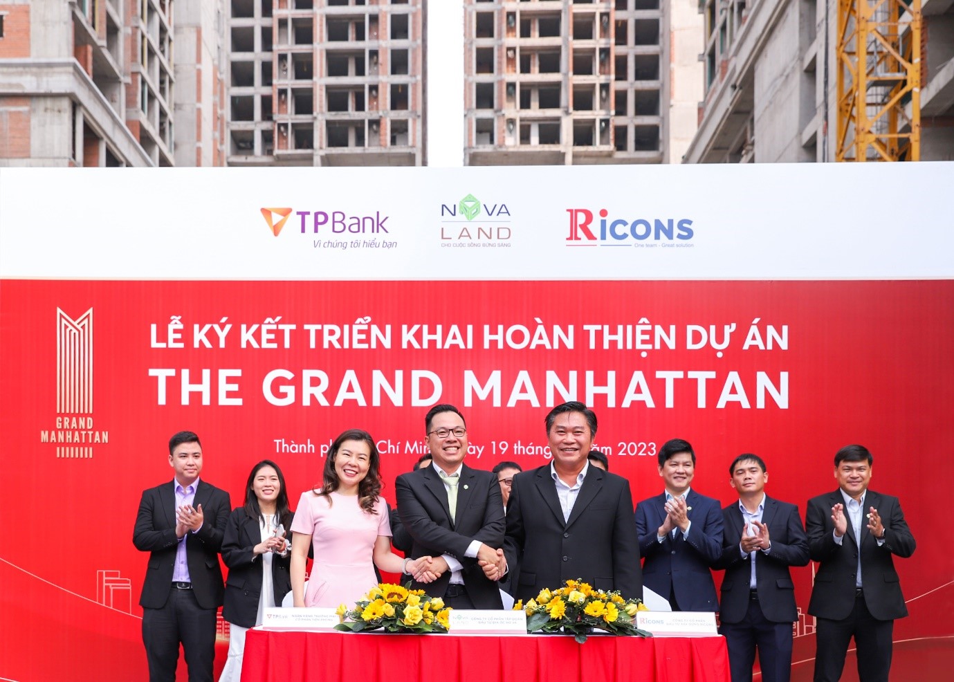 Novaland &amp;ndash; TPBank &amp;ndash; Ricons đ&amp;atilde; k&amp;yacute; kết hợp t&amp;aacute;c triển khai x&amp;acirc;y dựng ho&amp;agrave;n thiện dự &amp;aacute;n The Grand Manhattan