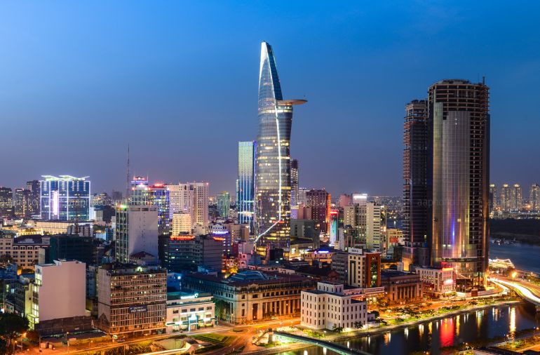 Giai đoạn 2012-2022, số lượng triệu ph&amp;uacute; của TP HCM tăng 82%