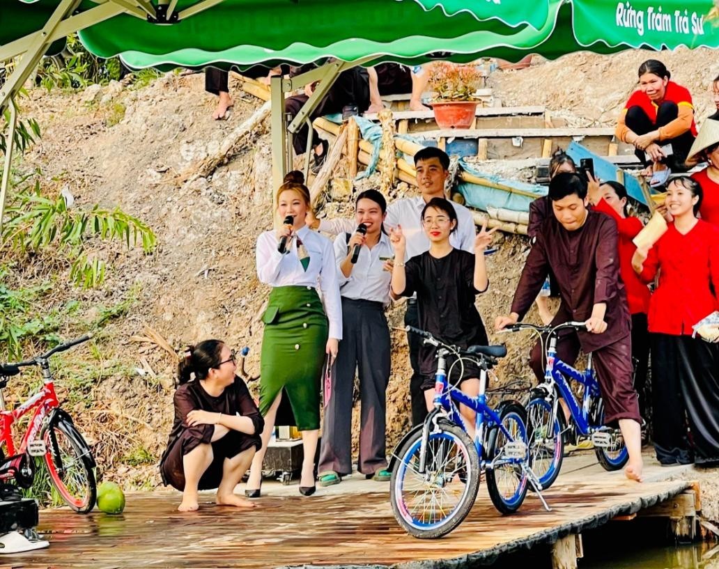 Tr&amp;ograve; chơi hoạt n&amp;aacute;o team building độc đ&amp;aacute;o ngo&amp;agrave;i trời