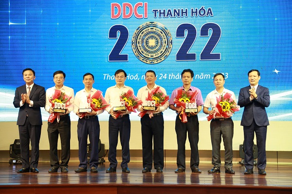 C&amp;aacute;c đơn vị top đầu khối UBDN c&amp;aacute;c huyện