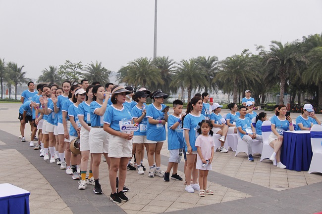 C&amp;aacute;c em nhỏ h&amp;aacute;o hức tham gia Giải chạy Natrumax Run 2023