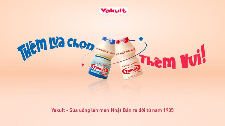 Yakult Light nay đ&amp;atilde; c&amp;oacute; mặt tại Việt Nam với th&amp;ocirc;ng điệp &amp;ldquo;Th&amp;ecirc;m lựa chọn, th&amp;ecirc;m vui&amp;rdquo; (Ảnh: Yakult)