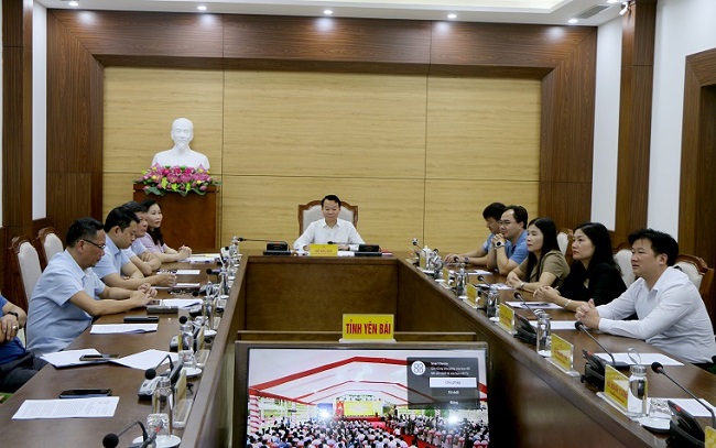 C&amp;aacute;c đại biểu dự Hội nghị tại điểm cầu tỉnh Y&amp;ecirc;n B&amp;aacute;i