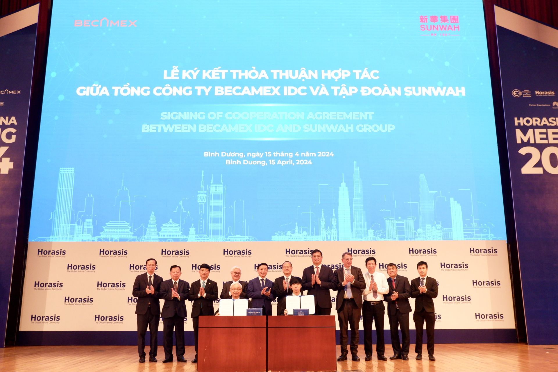 Lễ k&amp;yacute; kết Bi&amp;ecirc;n bản Hợp t&amp;aacute;c Chiến lược giữa Tổng c&amp;ocirc;ng ty Becamex IDC v&amp;agrave; Tập đo&amp;agrave;n Sunwah