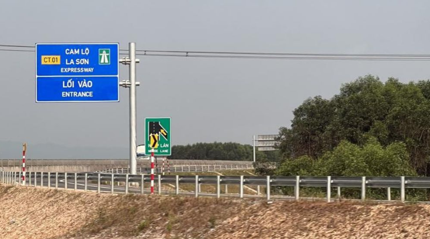 N&amp;uacute;t giao cao tốc Cam Lộ - La Sơn, đoạn qua địa b&amp;agrave;n huyện Phong Điền