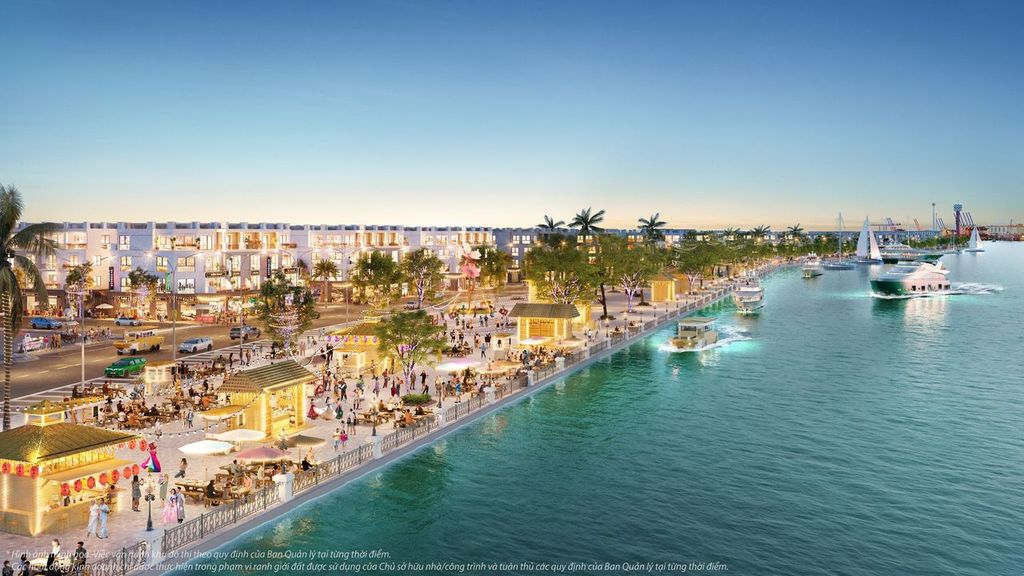 H&amp;agrave;nh tr&amp;igrave;nh trải nghiệm tại Vinhomes Royal Island vẫn được tiếp tục khi mặt trời dần khuất b&amp;oacute;ng