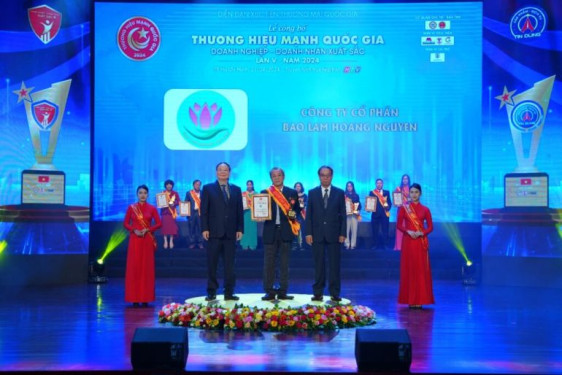 Công ty Cổ phần Bao Lam Hoang Nguyen nhận danh hiệu “Top 10 – Thương hiệu mạnh quốc gia” năm 2024