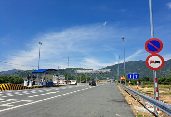 Cao tốc Cam Lâm - Vĩnh Hảo chính thức lưu thông ngày 26/4