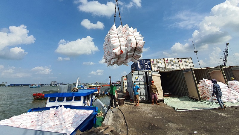 T&amp;iacute;ch cực hỗ trợ doanh nghiệp xuất khẩu gạo ho&amp;agrave;n th&amp;agrave;nh mục ti&amp;ecirc;u chiến lược