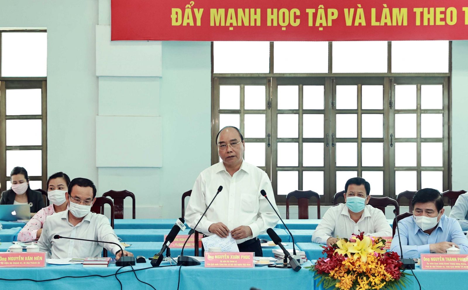 Chủ tịch nước Nguyễn Xu&amp;acirc;n Ph&amp;uacute;c dự hội nghị d&amp;agrave;nh cho ứng cử vi&amp;ecirc;n ĐBQH kh&amp;oacute;a XV v&amp;agrave; đại biểu HĐND TPHCM nhiệm kỳ 2021-2026 tại huyện Củ Chi, TPHCM v&amp;agrave;o ng&amp;agrave;y 06/05 vừa qua