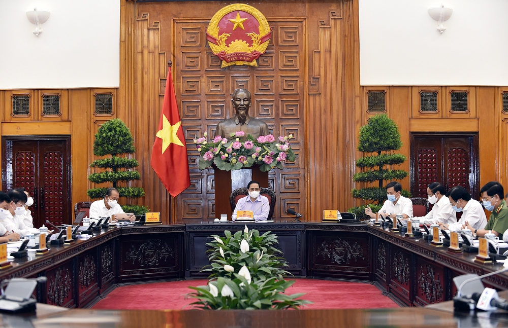 Cuộc họp Thường trực Ch&amp;iacute;nh phủ về c&amp;ocirc;ng t&amp;aacute;c tổ chức bầu cử đại biểu Quốc hội kh&amp;oacute;a XV v&amp;agrave; đại biểu Hội đồng nh&amp;acirc;n d&amp;acirc;n c&amp;aacute;c cấp nhiệm kỳ 2021-2026 trong bối cảnh dịch COVID-19 diễn biến hết sức phức tạp.