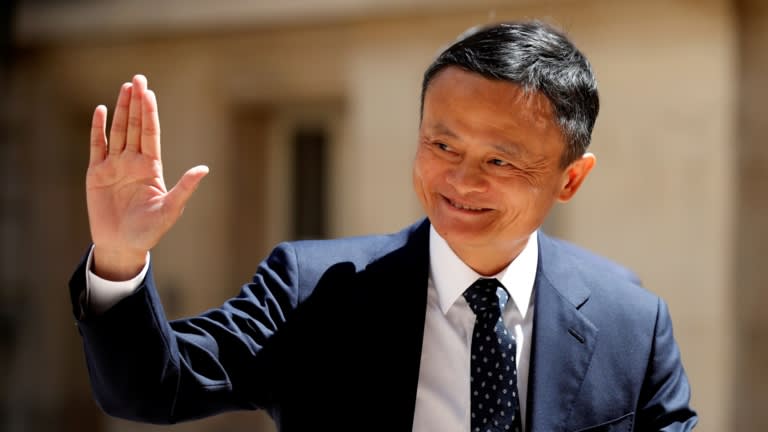 Alibaba Group Holding do Jack Ma th&amp;agrave;nh lập, người được cho l&amp;agrave; đ&amp;atilde; khiến Bắc Kinh tức giận khi chỉ tr&amp;iacute;ch c&amp;aacute;c quy định chống độc quyền v&amp;agrave;o năm ngo&amp;aacute;i. &amp;copy; Reuters