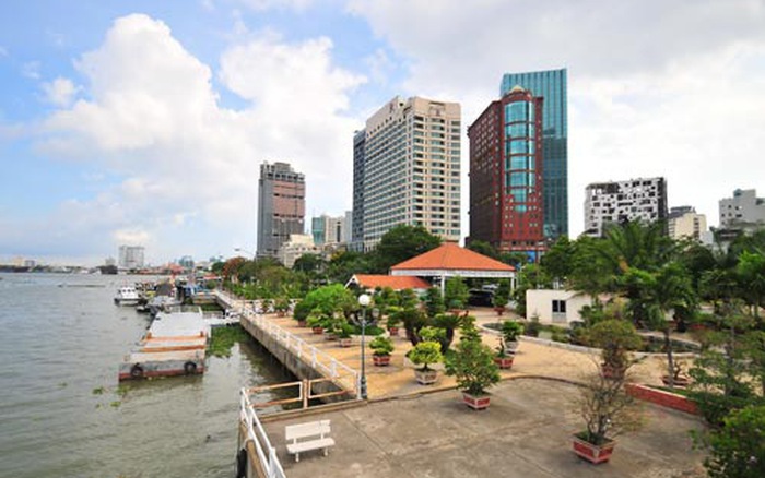 Chấp thuận dời, đốn 178 c&amp;acirc;y xanh ở c&amp;ocirc;ng vi&amp;ecirc;n bến Bạch Đằng - TP Hồ Ch&amp;iacute; Minh