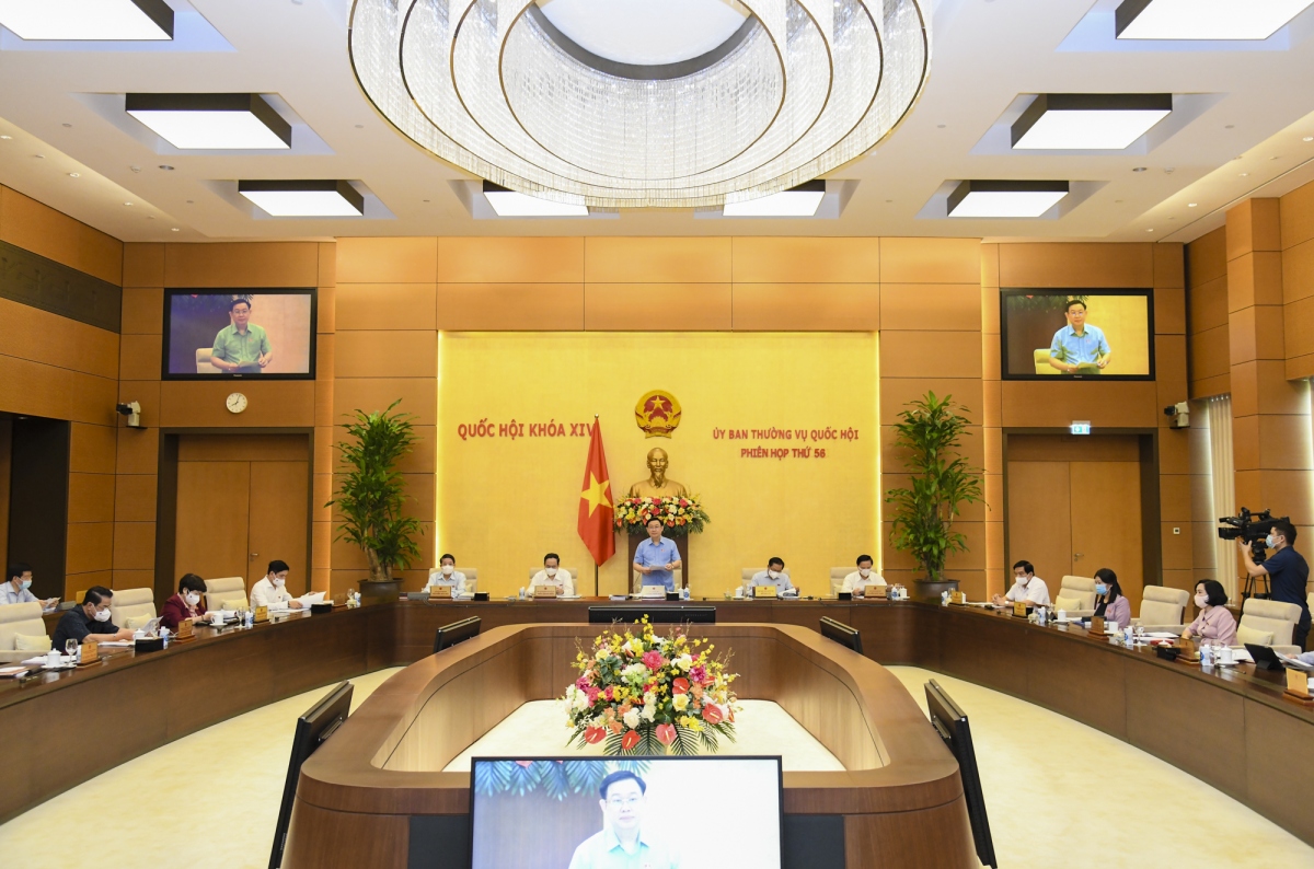 Phi&amp;ecirc;n họp thứ 56 của Ủy ban Thường vụ Quốc hội (Ảnh: quochoi.vn)