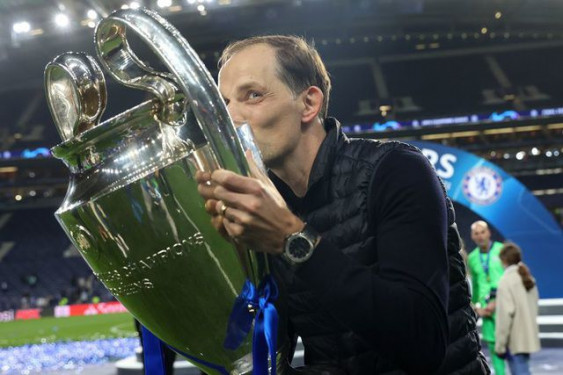 Bài học từ việc Chelsea vô địch Champions League: Đừng dạy tỷ phú tiêu tiền!