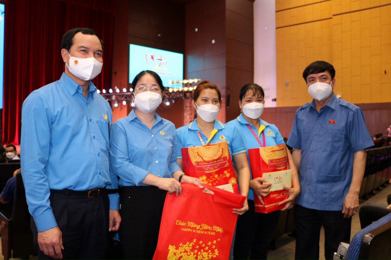 CNLĐ đ&amp;oacute;ng vai tr&amp;ograve; quan trọng trong việc ph&amp;aacute;t triển lực lượng ph&amp;aacute;t triển kinh tế của B&amp;igrave;nh Dương.