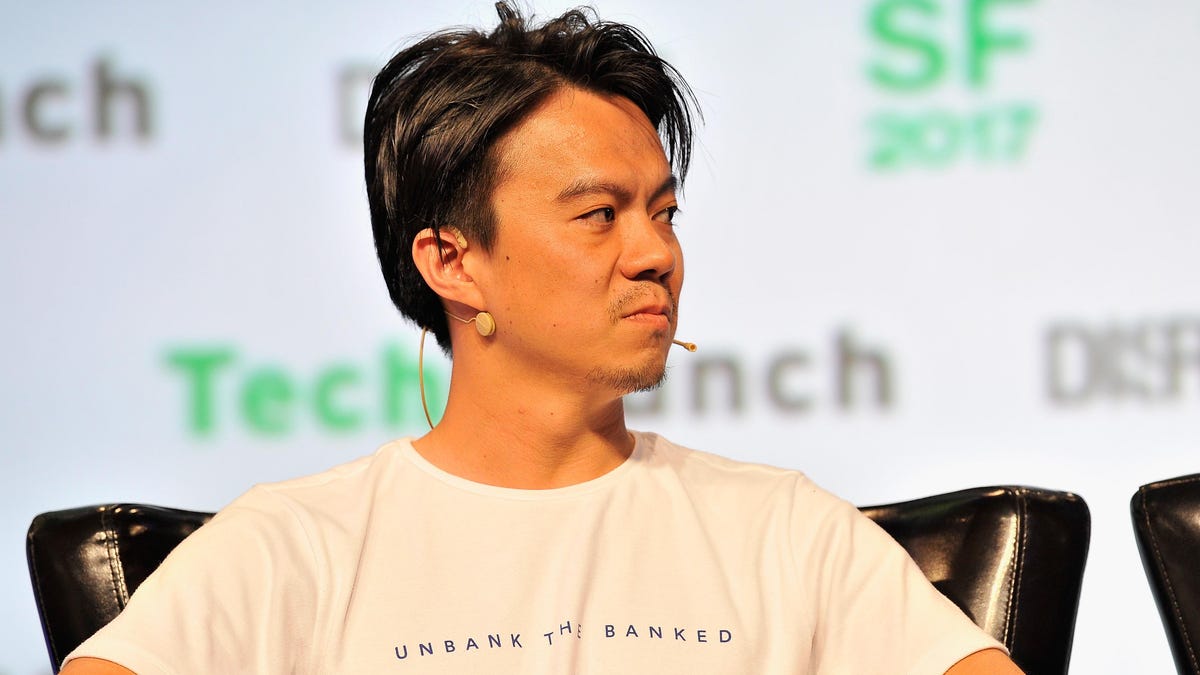 Jun Hasegawa ph&amp;aacute;t biểu tr&amp;ecirc;n s&amp;acirc;n khấu trong TechCrunch Disrupt SF 2017 tại Pier 48 v&amp;agrave;o ng&amp;agrave;y 18 th&amp;aacute;ng 9 năm 2017 trong Sanfrancisco, California.