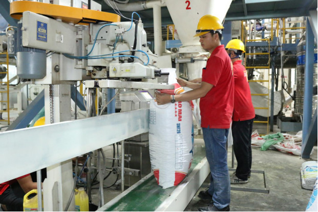 Nh&amp;agrave; m&amp;aacute;y vận h&amp;agrave;nh theo bộ ti&amp;ecirc;u chuẩn: HACCP, ISO, GLOBALGAP, ASC, BAP