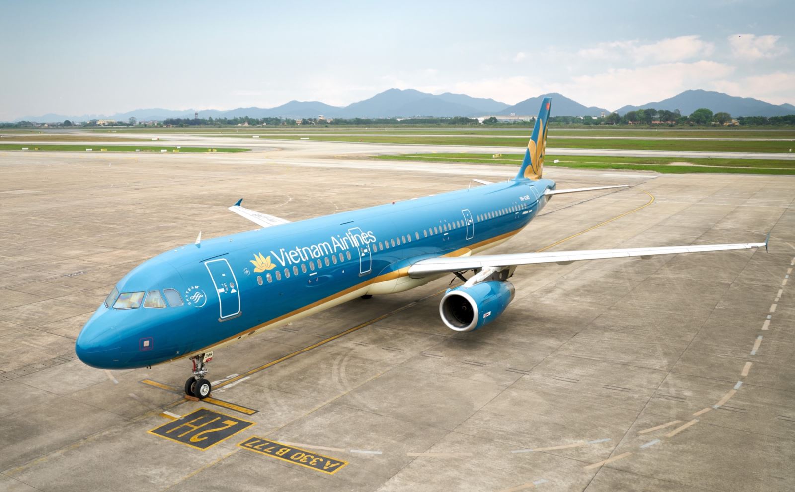 Vietnam Airlines tạm tho&amp;aacute;t bị hủy ni&amp;ecirc;m yết