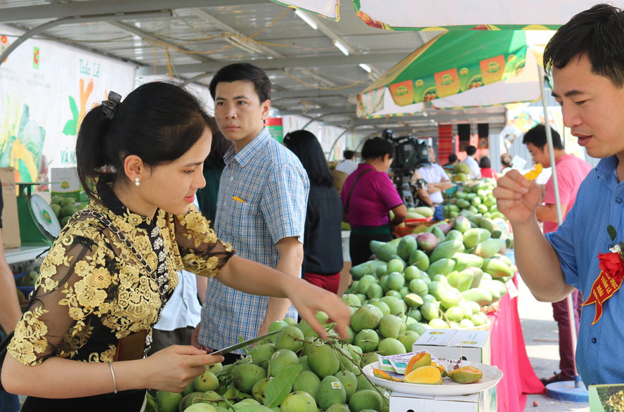 30 doanh nghiệp tham gia Tuần h&amp;agrave;ng tr&amp;aacute;i c&amp;acirc;y, n&amp;ocirc;ng sản