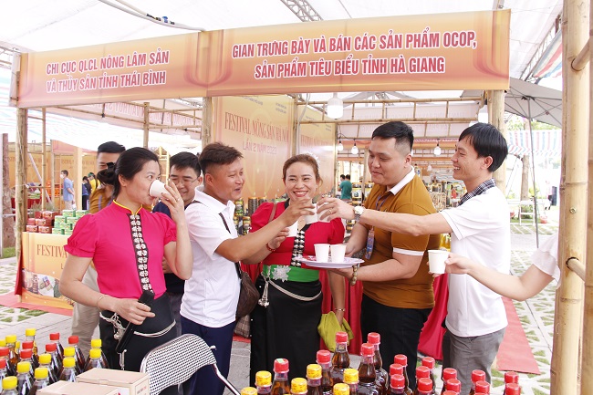 Sự g&amp;oacute;p mặt của doanh nghiệp c&amp;aacute;c tỉnh, th&amp;agrave;nh phố tại &amp;ldquo;Festival n&amp;ocirc;ng sản H&amp;agrave; Nội lần 2 năm 2023&amp;rdquo;
