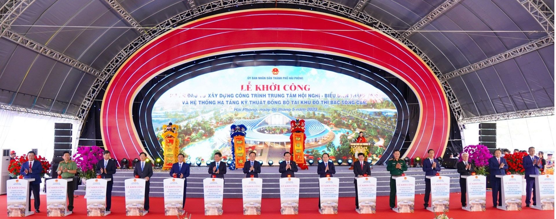 C&amp;aacute;c đại biểu thực hiện nghi thức khởi c&amp;ocirc;ng Dự &amp;aacute;n.