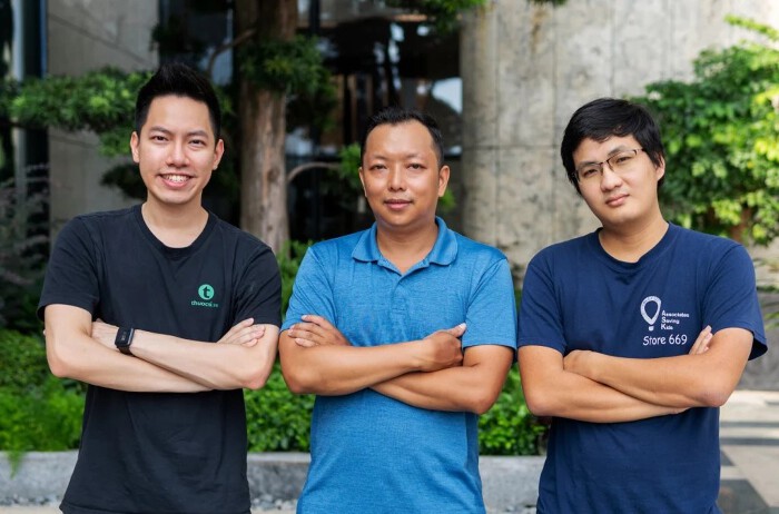 C&amp;aacute;c nh&amp;agrave; đồng s&amp;aacute;ng lập BuyMed: Vương Vũ, Peter Nguyễn v&amp;agrave; Ho&amp;agrave;ng Nguyễn (Từ tr&amp;aacute;i qua phải). (Ảnh: Buymed).