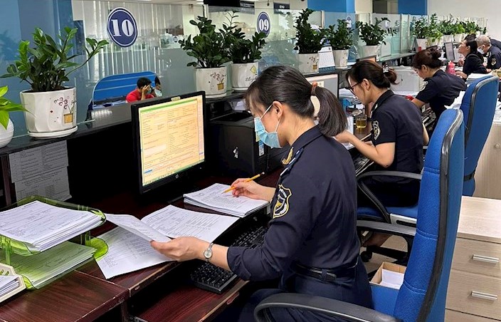 Ng&amp;agrave;nh Hải quan l&amp;yacute; giải thu ng&amp;acirc;n s&amp;aacute;ch trong 4 th&amp;aacute;ng đầu năm giảm
