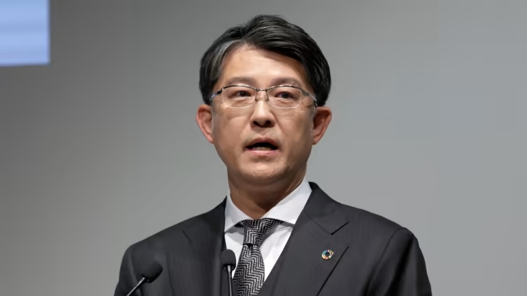 gi&amp;aacute;m đốc điều h&amp;agrave;nh mới Koji Sato