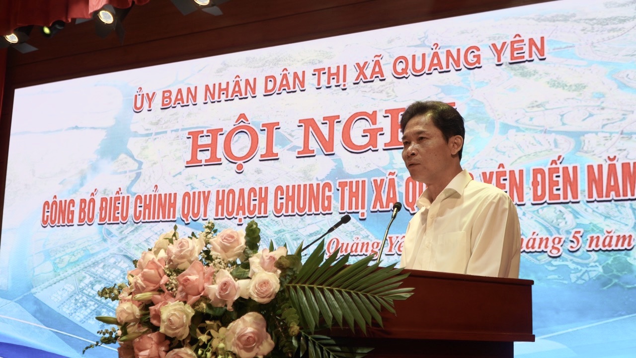 &amp;Ocirc;ng Hồ Văn Vịnh, B&amp;iacute; thư Thị uỷ Quảng Y&amp;ecirc;n ph&amp;aacute;t biểu