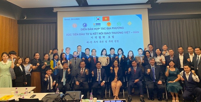 C&amp;aacute;c đại biểu tham gia Diễn đ&amp;agrave;n Hợp t&amp;aacute;c địa phương, x&amp;uacute;c tiến đầu tư v&amp;agrave; kết nối giao thương Việt-H&amp;agrave;n 2023. ảnh; (VKBIA)