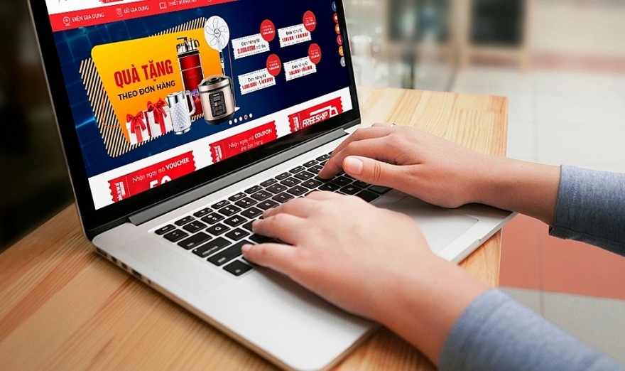 Đảm bảo kh&amp;ocirc;ng thất tho&amp;aacute;t thuế qua giao dịch thương mại điện tử