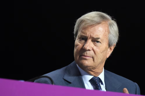 Tỷ phú Vincent Bollore xem xét xây dựng nhà máy sản xuất pin xe điện ở Pháp