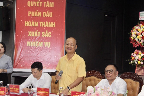 &amp;Ocirc;ng Nguyễn Hồng Phong, Ph&amp;oacute; chủ tịch Hiệp hội Doanh nghiệp KHCN Việt Nam, Chủ tịch CLB KHCN tỉnh Thanh Ho&amp;aacute;, Tổng Gi&amp;aacute;m đốc C&amp;ocirc;ng ty Cổ phần C&amp;ocirc;ng N&amp;ocirc;ng nghiệp Tiến N&amp;ocirc;ng chia sẻ tại buổi toạ đ&amp;agrave;m