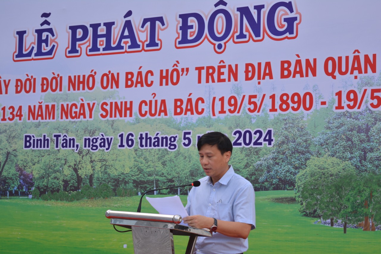 &amp;Ocirc;ng Nguyễn Minh Nhựt - Ph&amp;oacute; B&amp;iacute; thư Quận ủy, Chủ tịch UBND Quận, ph&amp;aacute;t  biểu  tại  buổi  lễ.